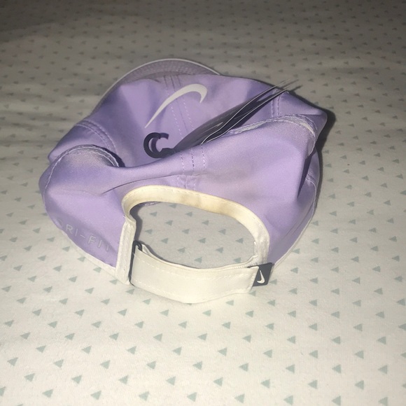 NIKE hat - Picture 2 of 3